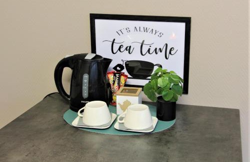 Saint-Laurent Apartment | Family-Friendly Stay at Elena's Apartment, Rated 8.9/10
