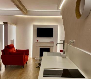 Sutri Apartment | Elena's Suite