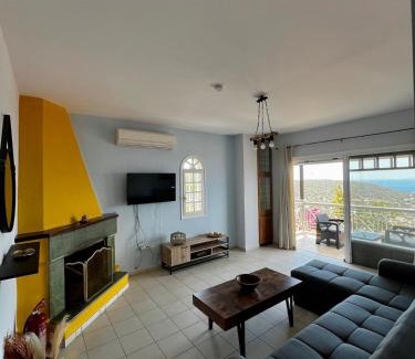 Saronida House | Eleni's Seaview House