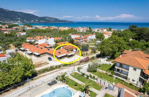 Chrisi Akti House | Discover Eleni's Stone House: Family-Friendly Retreat