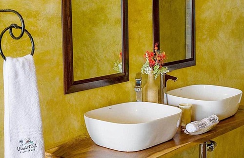 Kasese Cabin | Elephant Plains Lodge