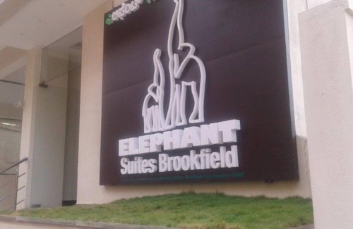 Brookefield Apartment | Discover Elephant Suites Brookefield for Your Getaway