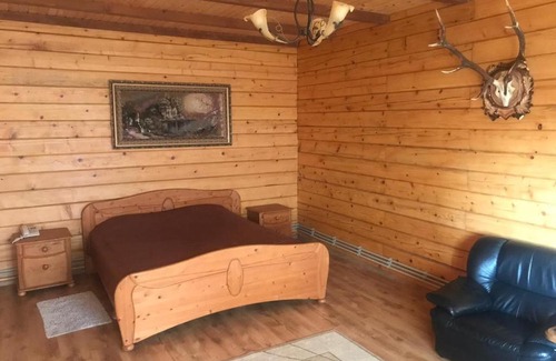 Stary Sambor Hotel | Discover Elephant: Pet-Friendly Stay with Full Amenities