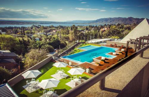 Villa Carlos Paz Hotel | Relax at Eleton Resort & Spa with Private Pool & Hot Tub