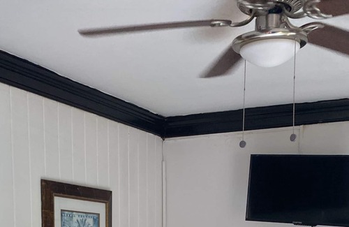 Coral Harbour Apartment | Eleuthera Island Villa 10 mins from the Airport, On the Beach