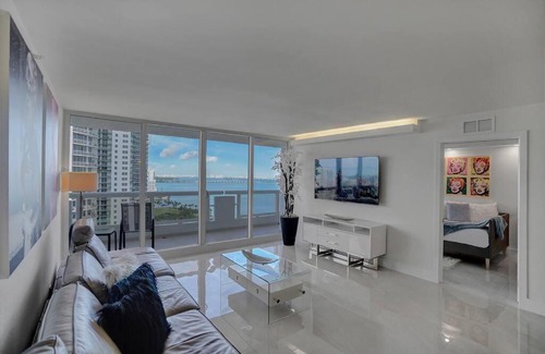 Downtown Miami Apartment | Experience Water and Park Views at Elevate! - 4-Star Retreat