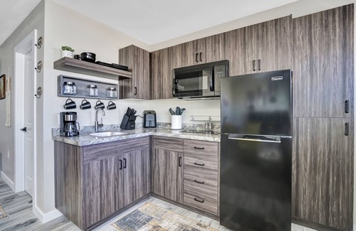 Aztec Apartment | Elevated Abode: Family-Friendly Retreat Awaits You