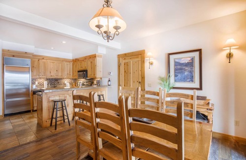 Mountain Village Apartment | Exceptional Ski IN/OUT Condo: 2 Bed, 2 Bath Retreat