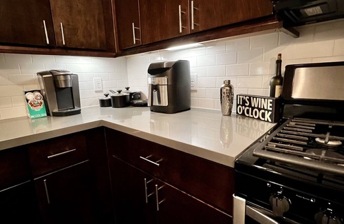 East Downtown Houston House | Guest Rated: 10/10 at Elevated Living HTOWN SUITES