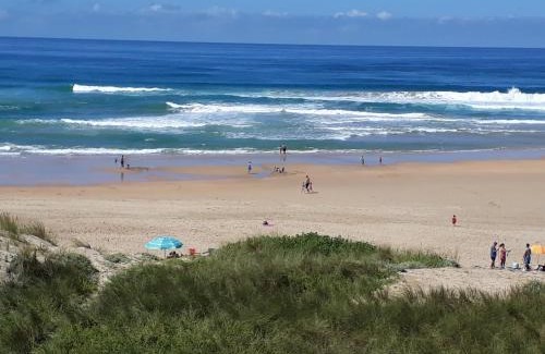 Myoli Beach House | Relax at Elfransa Beach Cottage with Oceanfront Amenities