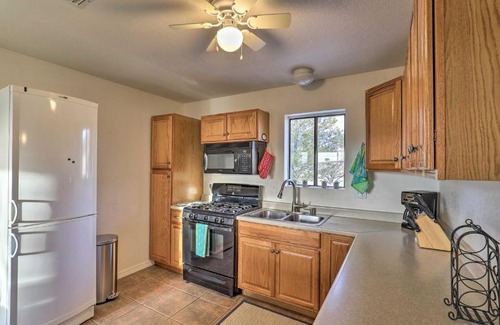Elgin House | Scenic Elgin Home with Mountain Views Near Wineries