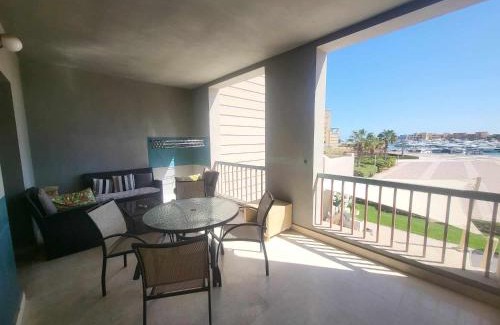 El Gouna Apartment | Unforgettable Elgouna: Steps from the Marina & Ocean Views