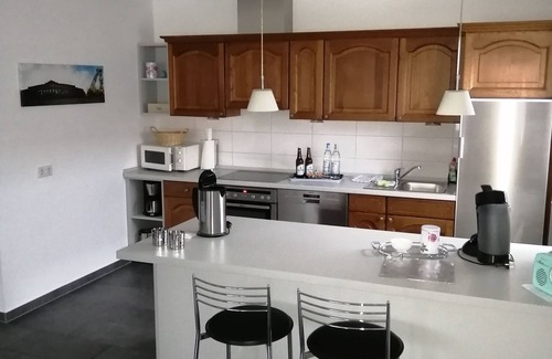 Alt-Rentfort Apartment | Discover ElHa's Cozy Apartment in the Ruhr Area - 9.8/10