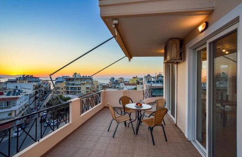 Nea Chora Apartment | Beachfront Elia Selinou: Guest Rated 10/10 with Ocean Views