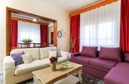 Prinos Apartment | Discover Elia Villa Thassos: 4-Star Retreat with Dining