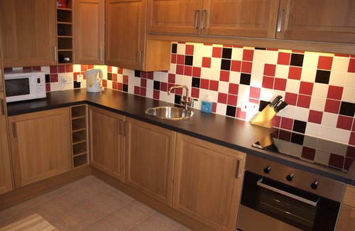 Pittenweem Apartment | Elie: Oceanfront Flat with Pool & Perfect 10 Rating