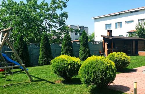 Techirghiol House | Family-Friendly Elina: Guest Rated 9/10 with Kitchen Access