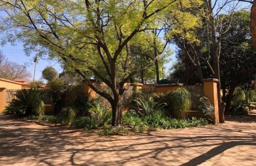 Randfontein House | Top-Rated Eliora: Family-Friendly with Kitchen Amenities