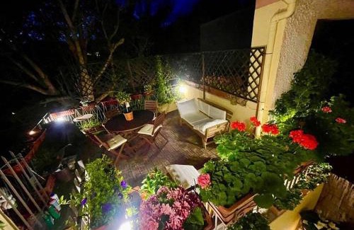 Zona LIII Tomba di Nerone Apartment | Exceptional Elisa e Carla House: Pet & Child-Friendly Apartments