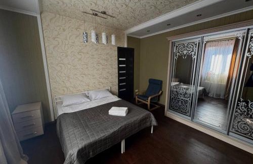 Sumy Oblast Apartment | Pet-Friendly Elit BonRe: Highly Rated with Breakfast Included
