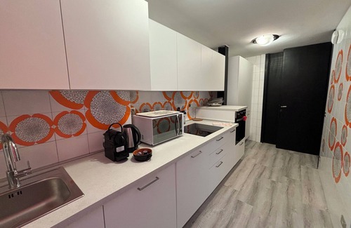 Verona City Centre Apartment | Discover Elite Arena: Family-Friendly with Breakfast & Kitchen