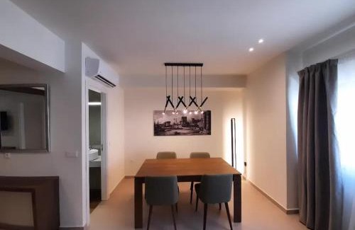 Rhodes Hotel | Elite Centre: Guest Rated 9.6/10 for Comfort & Quality