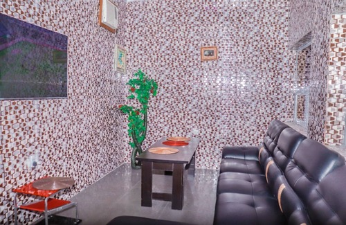 Port Harcourt Cabin | Budget-Friendly Elite Poolbar & Lodge with Great Amenities