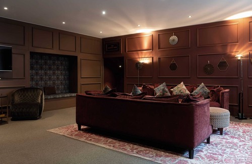 Vasteras Hotel | Discover Elite Stadshotellet Västerås: 4-Star Comfort & Spa