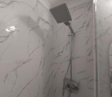 Tirgu Mures Apartment | Elite Studio: Guest Rated 9.8 - Perfect for Families