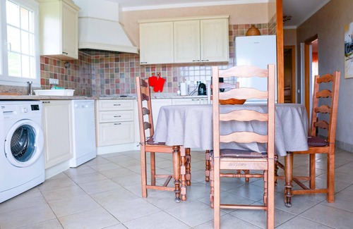 Farinole Villa | Elite Villa: Oceanfront Oasis with Private Pool & Breakfast