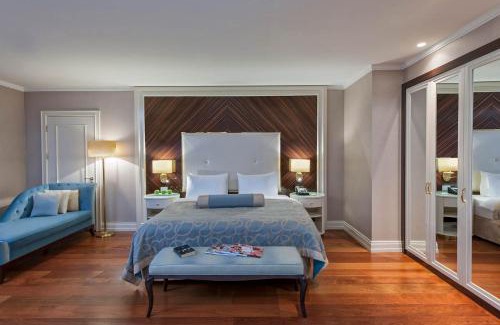 Kucukcekmece Hotel | Experience Elite World Istanbul Florya: Pool and Spa Oasis
