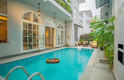 Gauravaddo Villa | Elegant ELIVAAS 5 BHK Villa with Private Pool & Ocean View