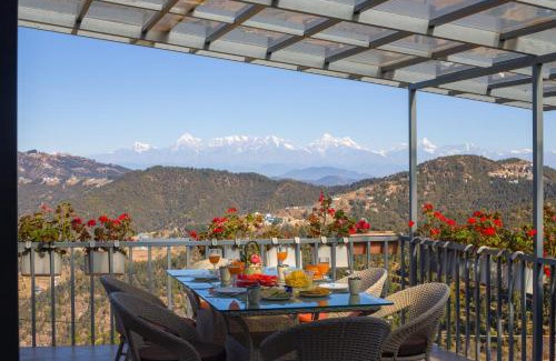 Kaul Villa | ELIVAAS Silverstone 6 BHK villa with Garden & Gaming Zone