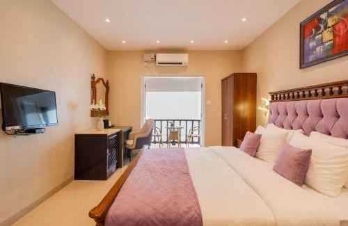 Jaipur Villa | ELIVAAS The Kanota Retreat 4 BHK Villa Near Kanota Dam With Pvt Pool & Hill Views