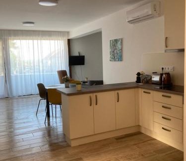 Pecsvarad Apartment | Top-Rated ELIXÍR Apartman in Pécsvárad with Breakfast