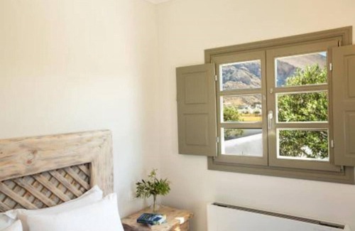 Perissa Villa | Experience Elixirium Villa with Private Pool & Ocean Views