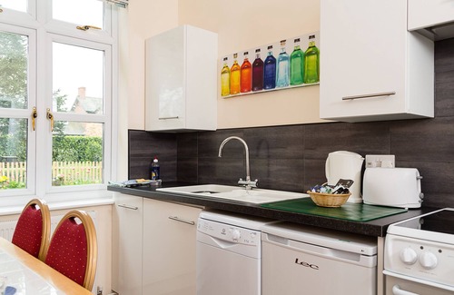Denstone Apartment | Guest Rated 10/10: Elizabeth at Heywood Hall with Spa & Hot Tub
