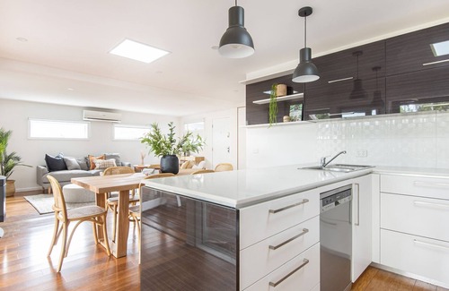 Capel Sound House | Perfectly Styled Retreat with Spa Steps to the Beach