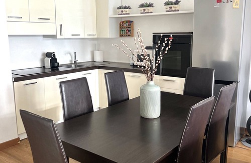 Gonte Apartment | Relax at Elizaveta Apartment with Lake View & Terrace