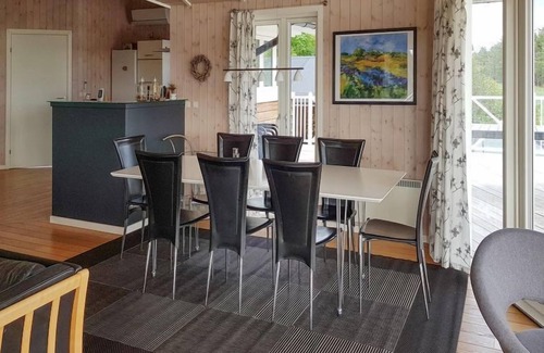 Fur House | Eljas: Oceanfront Retreat with Spa, Steps from the Inlet