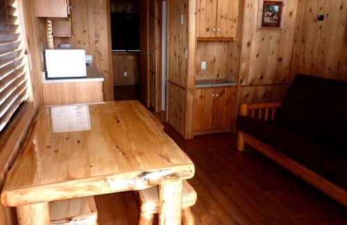 West Yellowstone Cabin | Pet-Friendly Retreat at Elk Haven Camping - Rated 10/10
