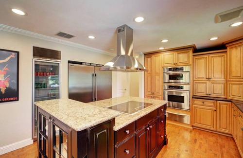 Fall City House | Elk Run - Impressive House with Pool and Pet-Friendly Perks