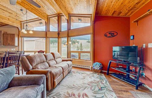 Cimarron House | Discover Elk View Lodge: Family-Friendly Retreat with Top Ratings