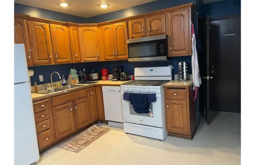 Elkhart House | Comfortable Elkhart Home with Office and Spa Amenities