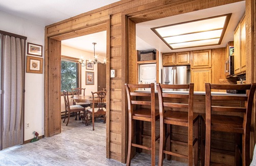 Elkhorn Village Condo | Elkhorn Bluff Condo: Premier Resort Amenities Await You