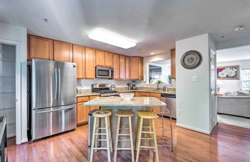 Elkridge House | Experience Elkridge Townhome: 15 Mi to Baltimore's Charm