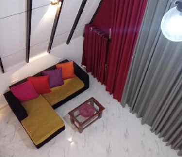 Ella House | Ella Grand Cabin