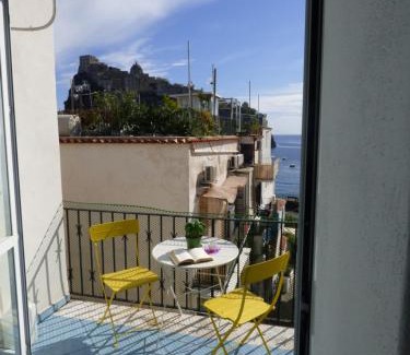 Ischia Porto Apartment | Ella House