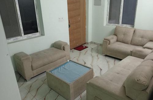 Ramagundam Apartment | Discover Ellar Sri Krishna Arcade: Family-Friendly Retreat