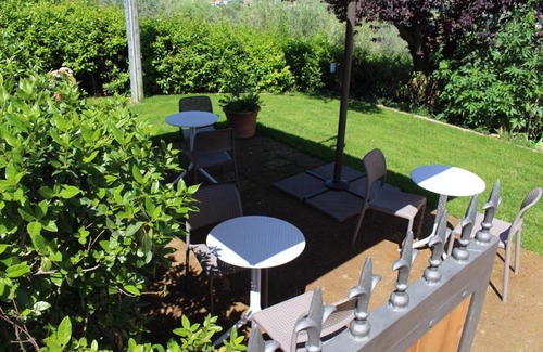 Mosciano Sant'Angelo Bed & Breakfast | Pet-Friendly Ellebì B&B: Rated 10/10 for Family Comfort